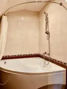 на Театральной - 28