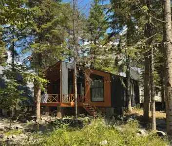 Кавказский двор - 69