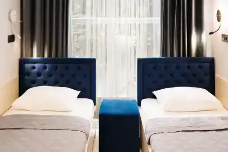 Кавказский двор - 82