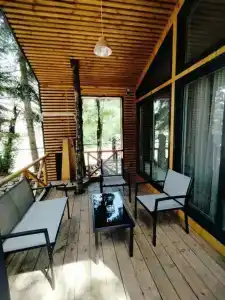 Кавказский двор - 87