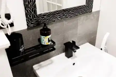 Кавказский двор - 96