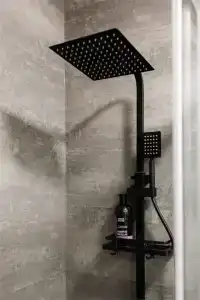 Кавказский двор - 111