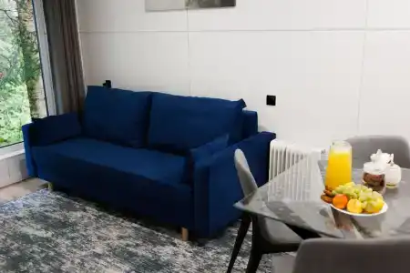 Кавказский двор - 133