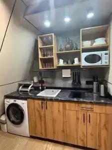 Кавказский двор - 142