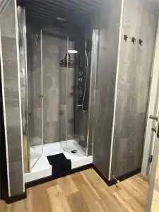 Кавказский двор - 143