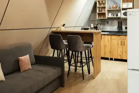 Кавказский двор - 162