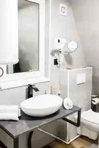 Кавказский двор - 183