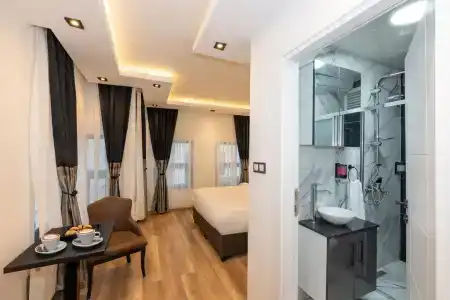 TAXİM ELEGANCE SUİTES - 22