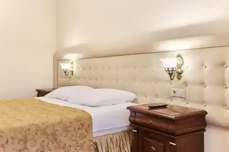 Александр - 53