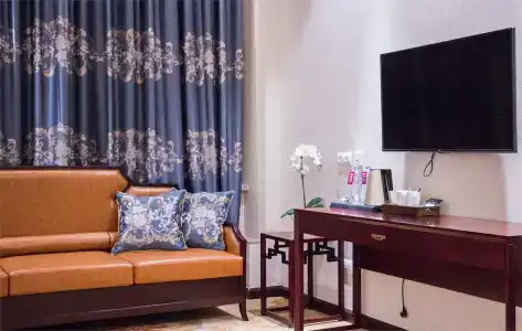 NIHAO - 30