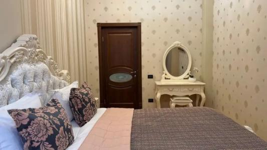 Sweet Home - 352