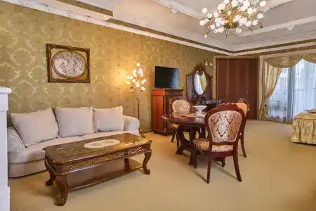 Александр - 85