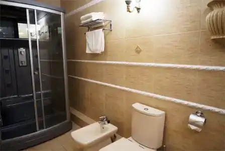 Александр - 100