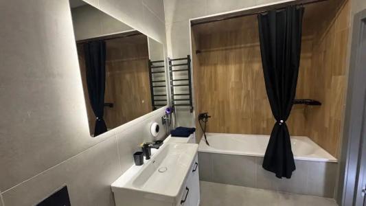Fan House - 51