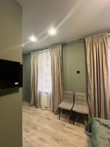 Fan House - 70