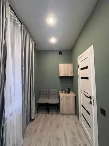 Fan House - 82