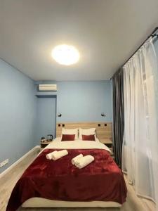 Fan House - 90