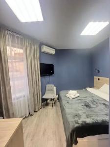 Fan House - 101