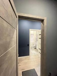 Fan House - 105