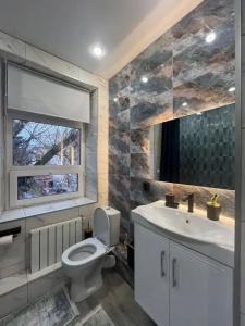 Fan House - 108