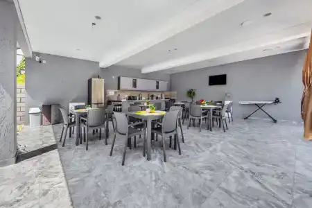 Grey House - 81