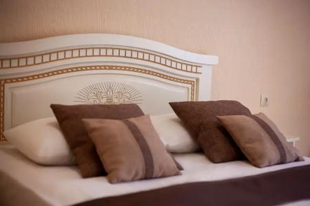Aloiza RestHouse - 38