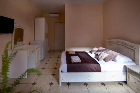 Aloiza RestHouse - 44
