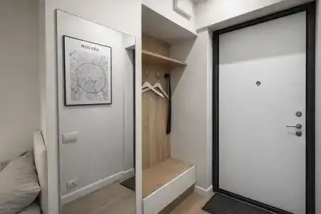 Metro Apartments - 328