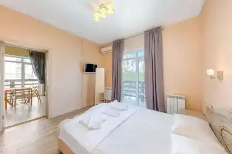 Арт Шале - 152