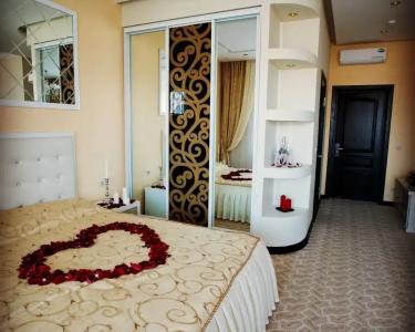 Sweet Hall - 20