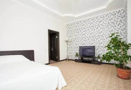 Sweet Hall - 25