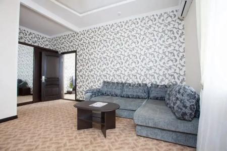 Sweet Hall - 26