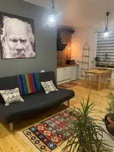 Tolstoy Art House - 119
