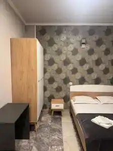 Corner - 20