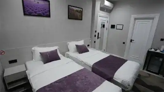 Lavanda Hotel - 8