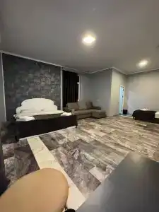 Corner - 42