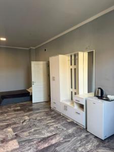 Corner - 45