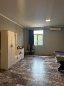 Corner - 46