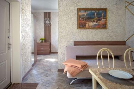 House Loris - 138