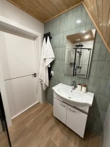 Место под соснами - 32