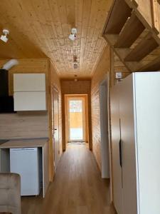 Место под соснами - 27