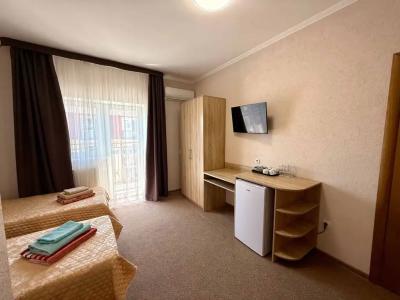 Никос - 104