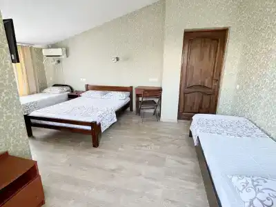 Молодёжный - 41