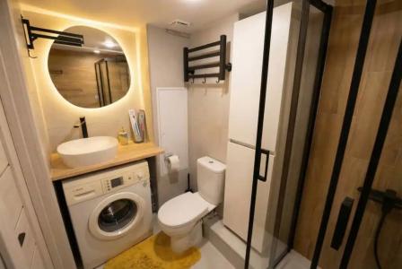 Metro Apartments - 359