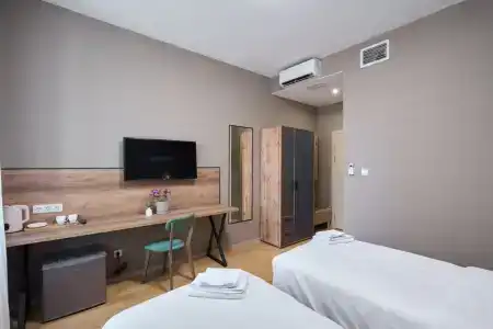 Uhotel - 61
