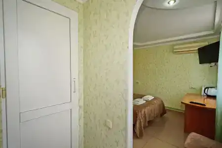 Черноморец - 64