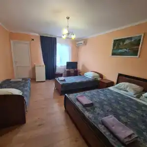 У Ольги Фёдоровны - 33
