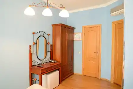 Виктория - 4
