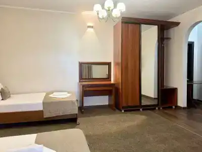 Bridge Hotel - 169