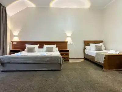 Bridge Hotel - 171